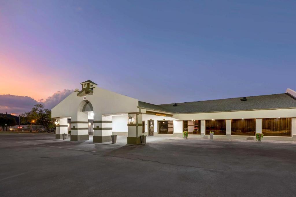 Best Western Post Oak Inn Burnet Exterior foto